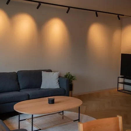 Penthouse, Heart Of Center, High Standard Appartement