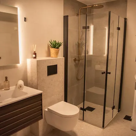 Penthouse, Heart Of Center, High Standard *