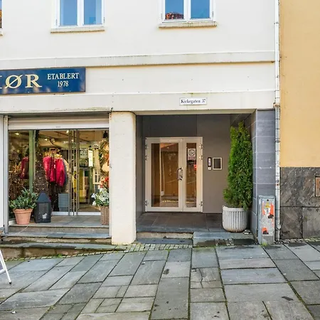 Penthouse, Heart Of Center, High Standard Appartement