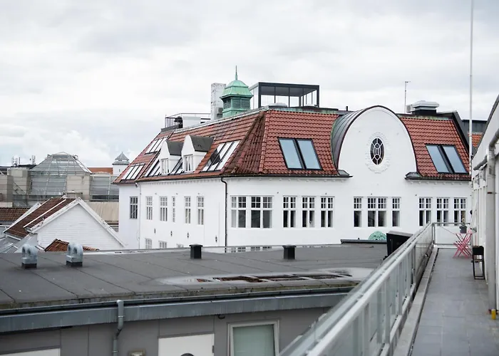 Penthouse, Heart Of Center, High Standard Daire *